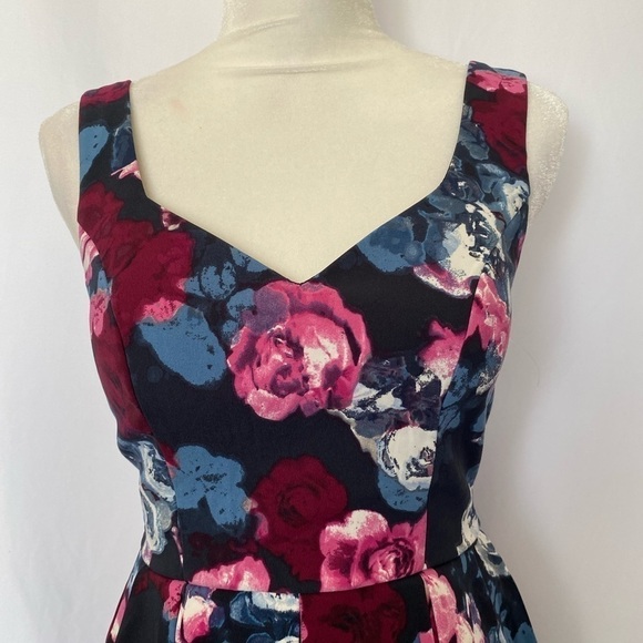 Trixxi Floral Dress - Picture 6 of 14